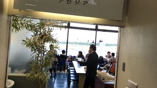 鳥取コナン空港のカフェ