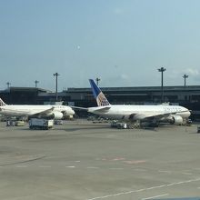 成田空港にて