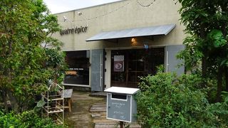 シャレたスイーツ店