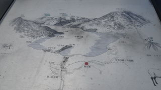 駐車場のそばにある