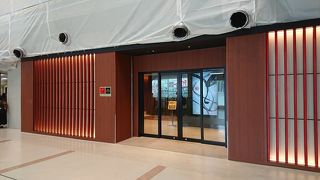 FUK:JALさくらラウンジ、トイレにダイソンです！