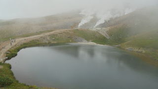 旭岳周遊コースのハイライト（姿見の池）