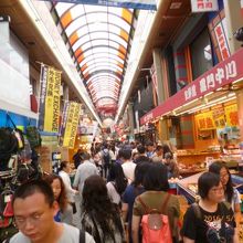 ここはすでに満員電車の状態でした。