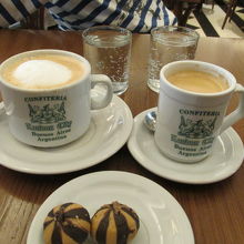 クッキーが付いてきました