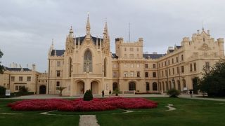 お庭が美しいお城