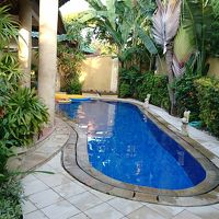 プライベートプール。結構深いのでお子様は要注意。