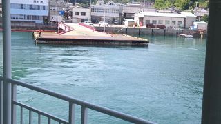 岡村港の2階にあるレストラン