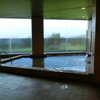 天然温泉の大浴場