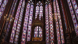 ステンドグラスが素晴らしい