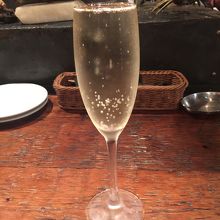 ハッピーアワースプマンテ