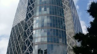 奇抜なデザイン