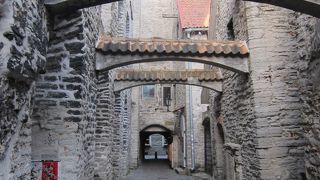 中世にタイムスリップしたような独特な空間