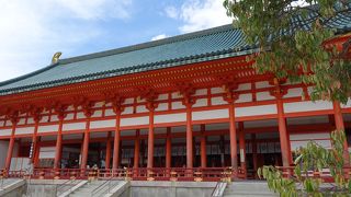 真正面にあります