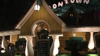 ミッキーには会えませんでした。