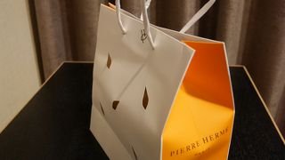 ピエール・エルメの品も扱っています