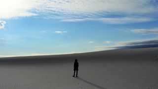 どこまでも続く幻想的な砂漠！