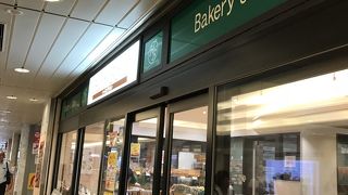 ヤマザキパンが経営のパン屋さん