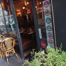 テラス席もあります