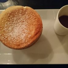 スフレにはキャラメルソースをかけて！