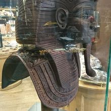 謎のチョコレートのツタンカーメンマスク