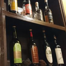 元々デザート用の食後酒ですがいいインテリアになっています