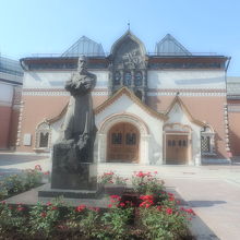 トレチャコフ美術館本館の外観