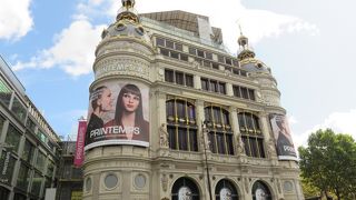 クラシックな外観が・・・