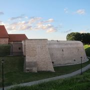 市街を守る昔の城塞