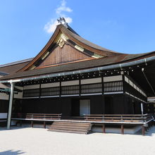 御学問所。王政復古の大号令がだされたところ。