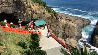 駐車場から登って降りて