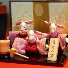 2017年9月、店内にお月見兎が飾られています