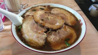 山奥にある人気のラーメン店♪