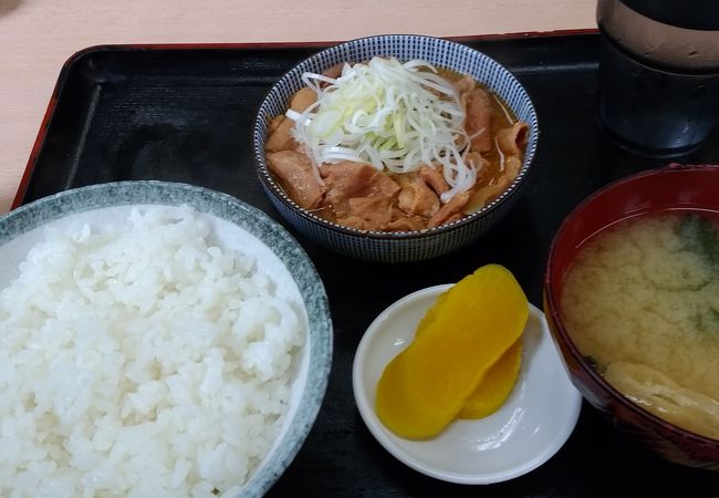 休日は行列覚悟で