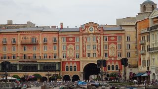 ロマンティックな南ヨーロッパの港町