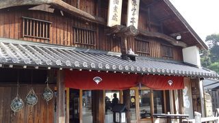 観光バスが必ず立ち寄るお店