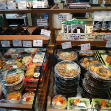 ヘルシー弁当も多く取り扱っていてお財布にやさしいです*^^*