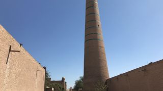 イチャンカラ一番の高さのミナレット