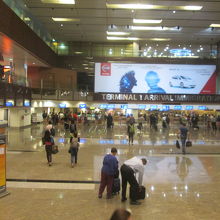 シンガポール チャンギ国際空港 (SIN)