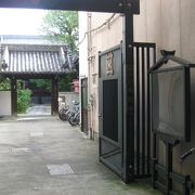 大手筋商店街にある寺院