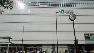 最低週１回の遅延が発生