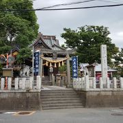 目立つ神社