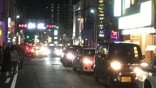 昭和の雰囲気が残る繁華街