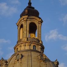 この十字架は、イギリスから和解の印として贈られたもの