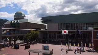 江田島や宮島行きの船だけではなく、観光船もここから。