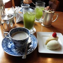 別室で頂くデザートはいつも楽しみです。