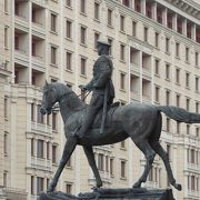 マネージ広場に建つロシア軍人ジューコフの像