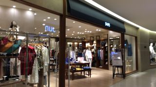 カジュアルでオシャレな服が多いです☆