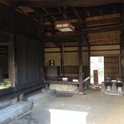 高麗神社の裏に高麗家の住居があったとは知らなかった