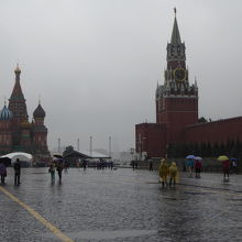 雨の赤の広場、観光客は殆どいません