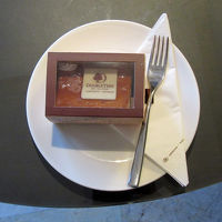 小さなケーキが届けられました